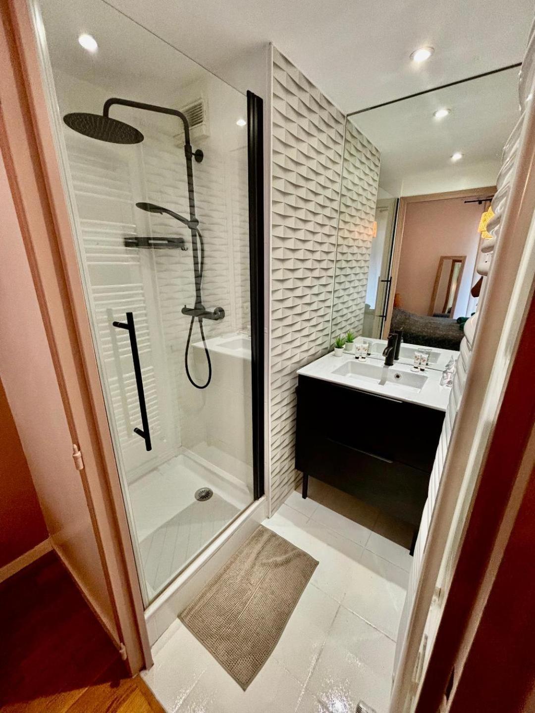 Top !!! 3 Chambres, Climatisation, Terrasse Villeurbanne Ngoại thất bức ảnh